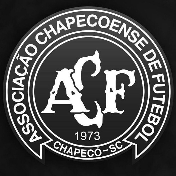 Más manifestaciones de dolor a raíz de tragedia de Chapecoense