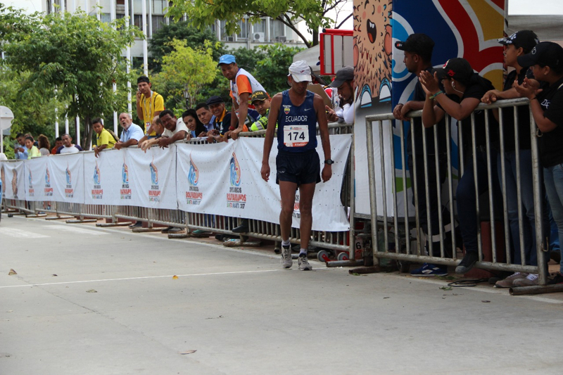 La medalla más aplaudida en la Marcha de 50km fue la de bronce