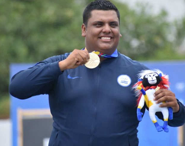 Team ESA para Lima 2019, encabezada por el abanderado Roberto Hernández.