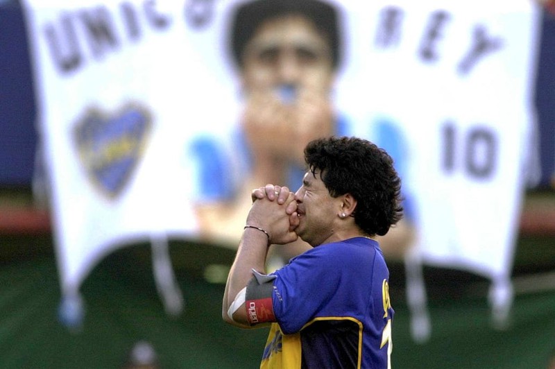 Un llanto desde el potrero: Murió Diego Maradona