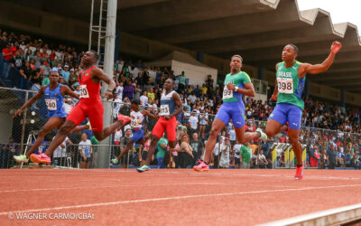 El atletismo suramericano con oros y marcas / Cayó récord de 100 metros.